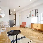Tyzenhauz Apartment Augustianska Street